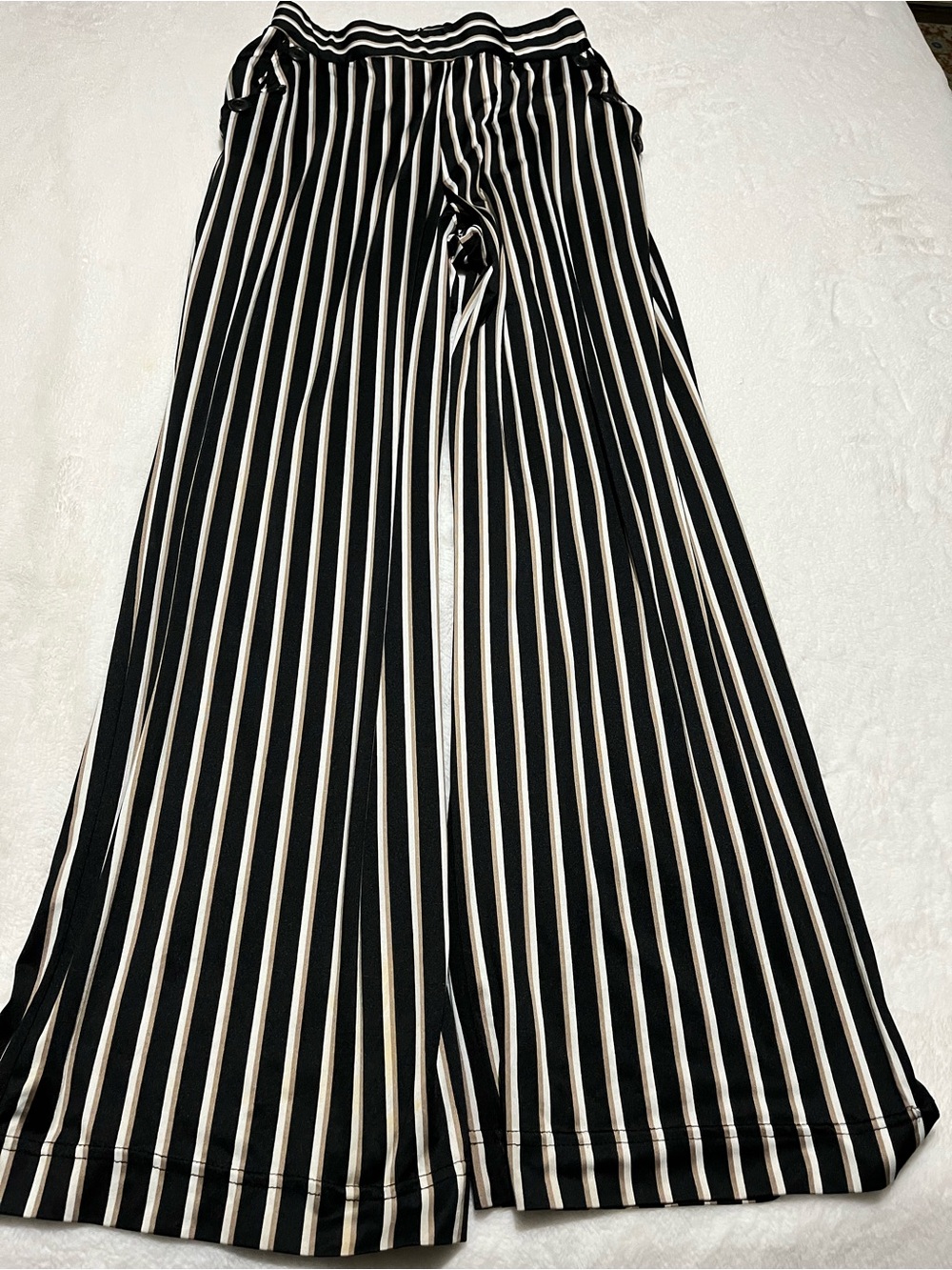 Robert Louis Women's Black and White Vertical Stripe Wide-Leg Pants